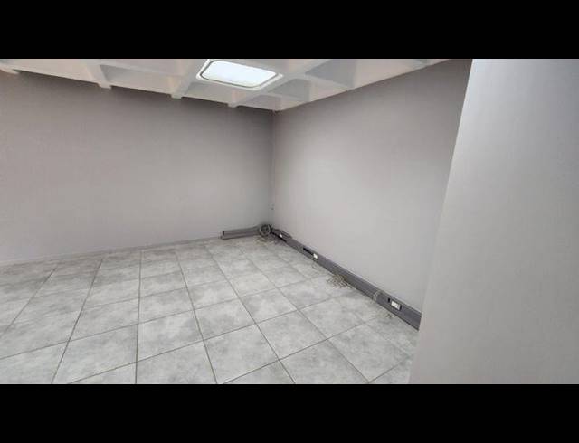 OFFICE PROPERTY TO RENT IN LYNNWOOD